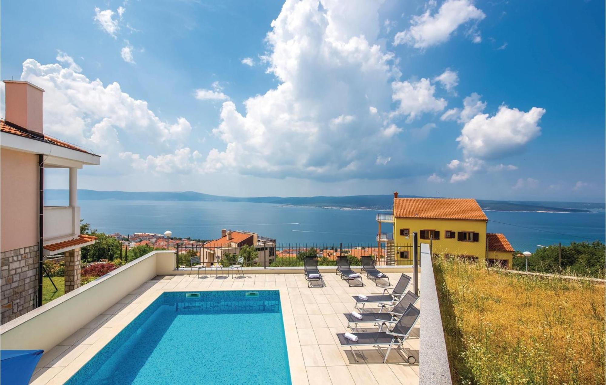 Cozy Apartment In Crikvenica With House Sea View Extérieur photo
